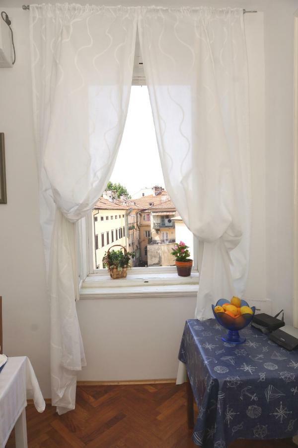Appartement Tia à Rijeka Extérieur photo